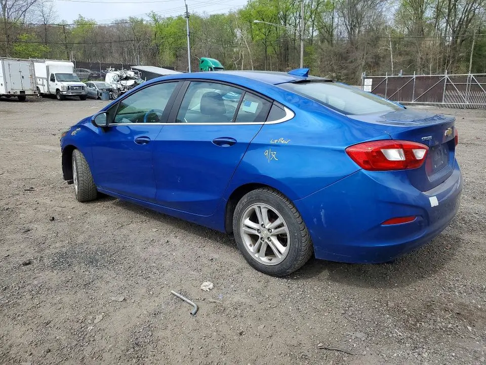 2017 CHEVROLET CRUZE LT  