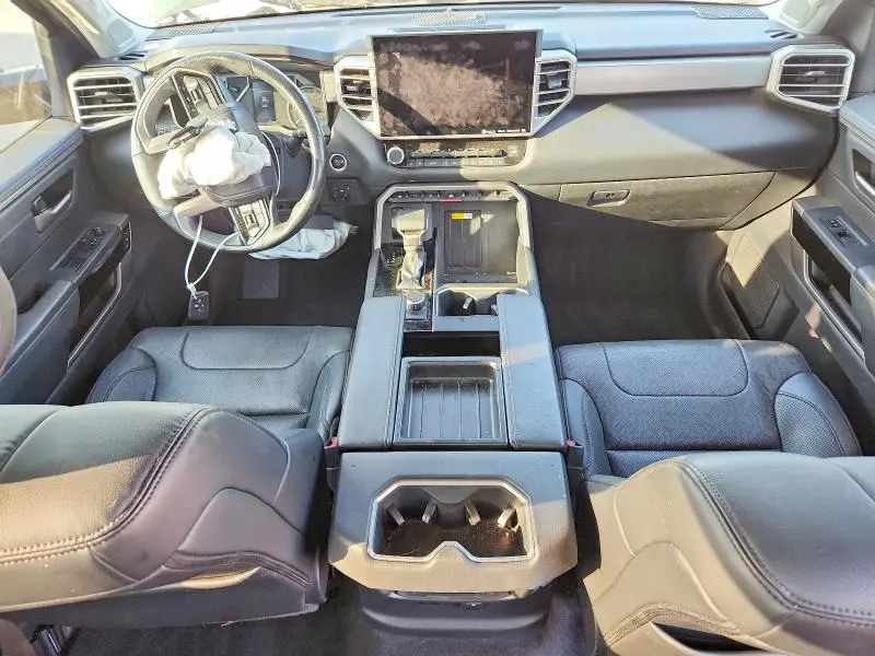 2022 TOYOTA TUNDRA CREWMAX LIMITED  