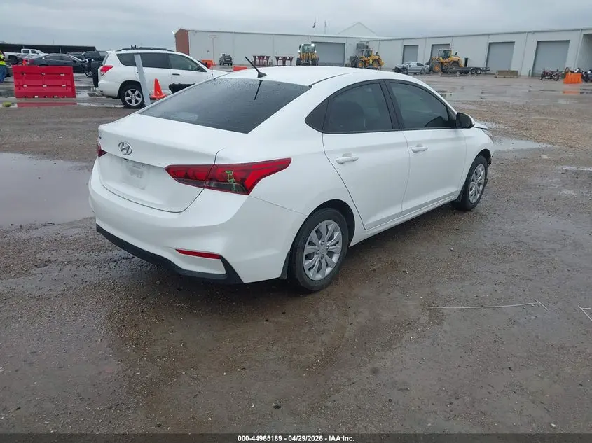 2022 HYUNDAI ACCENT SE