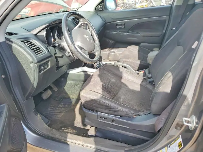 2014 MITSUBISHI OUTLANDER SE  