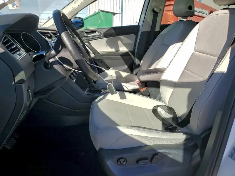 2021 VOLKSWAGEN TIGUAN SE  