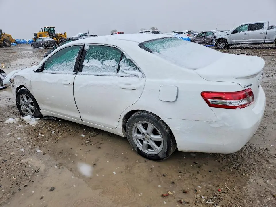 2010 TOYOTA CAMRY LE  
