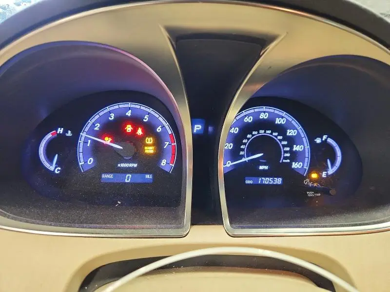 2011 TOYOTA AVALON LIMITED  