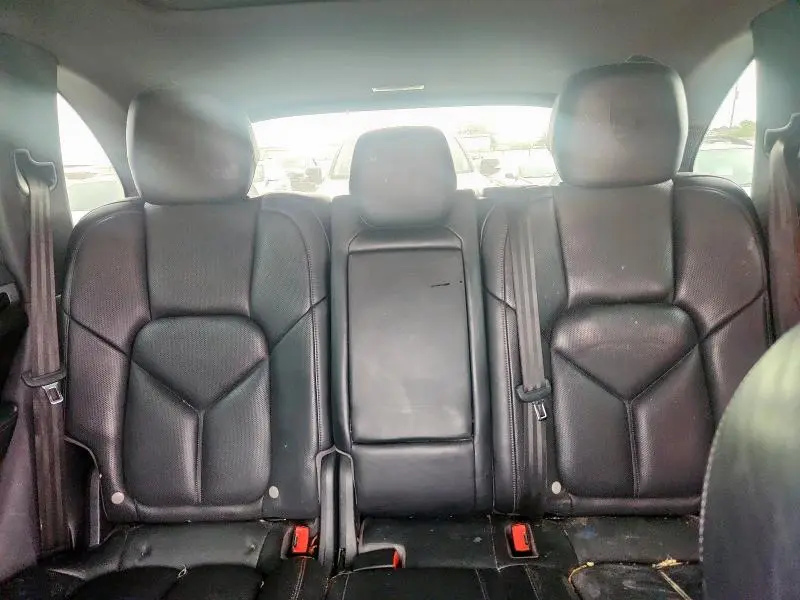 2017 PORSCHE CAYENNE   