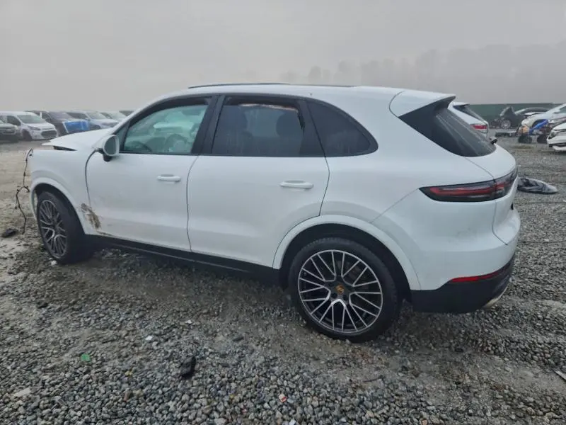 2019 PORSCHE CAYENNE   