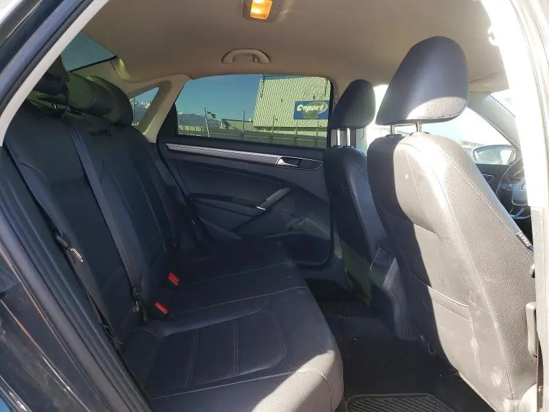 2018 VOLKSWAGEN PASSAT S  