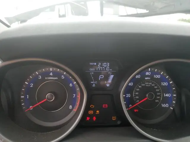 2013 HYUNDAI ELANTRA GLS