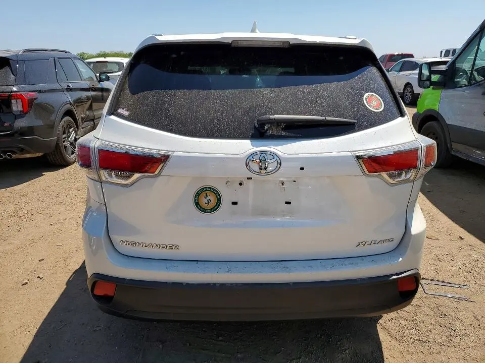 2015 TOYOTA HIGHLANDER XLE  