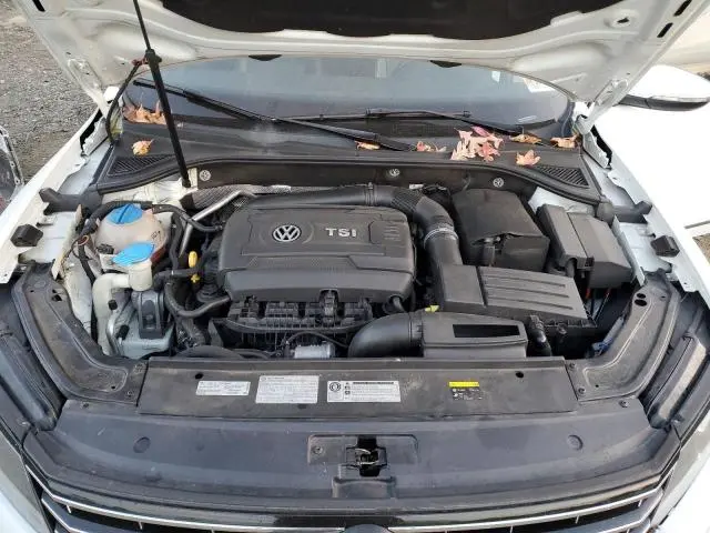 2017 VOLKSWAGEN PASSAT R-LINE