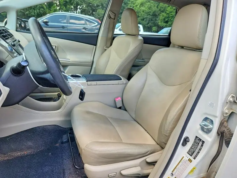 2012 TOYOTA PRIUS V FIVE  