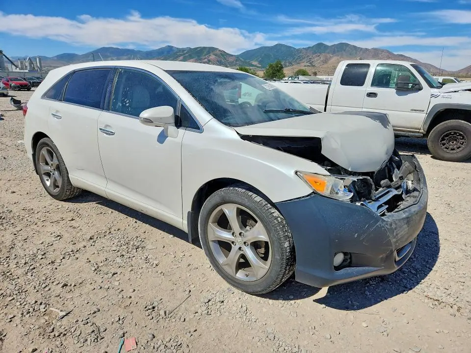 2015 TOYOTA VENZA XLE  