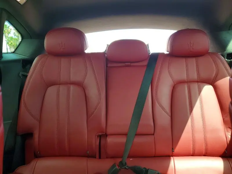 2017 MASERATI LEVANTE SPORT  
