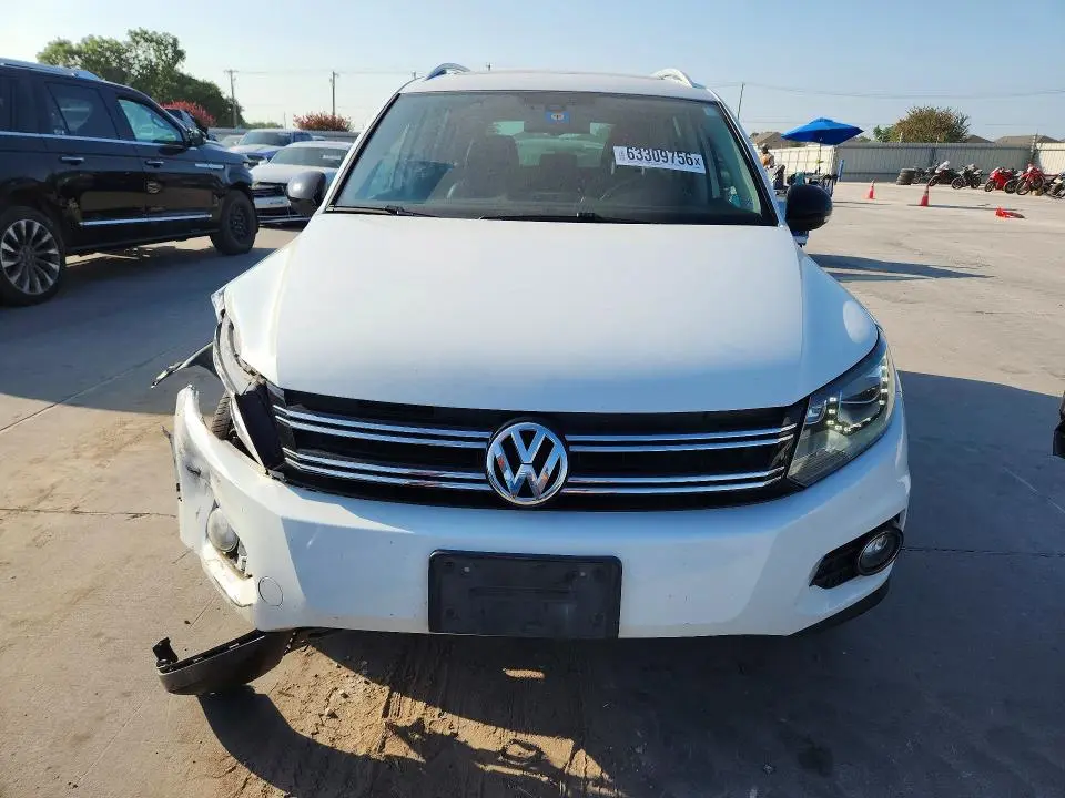 2017 VOLKSWAGEN TIGUAN SPORT  