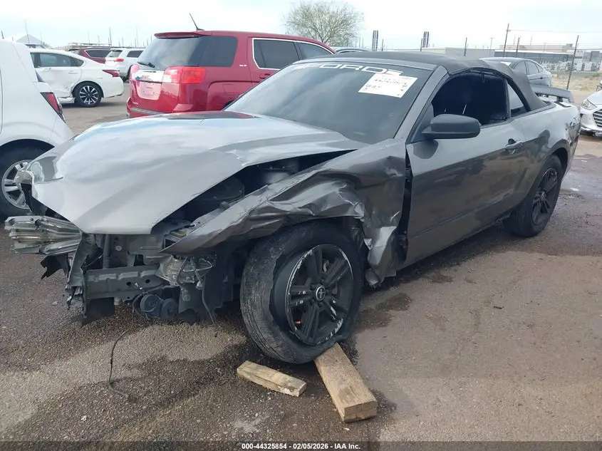 2014 FORD MUSTANG V6