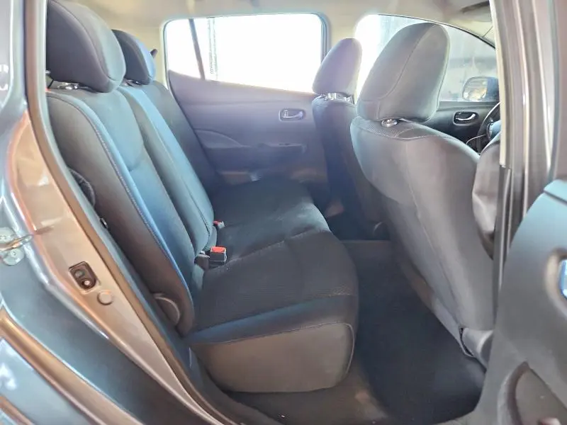 2015 NISSAN LEAF S  