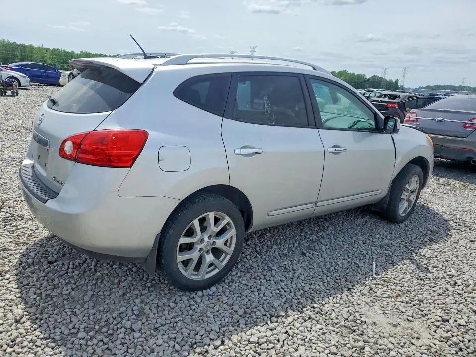 2012 NISSAN ROGUE S  