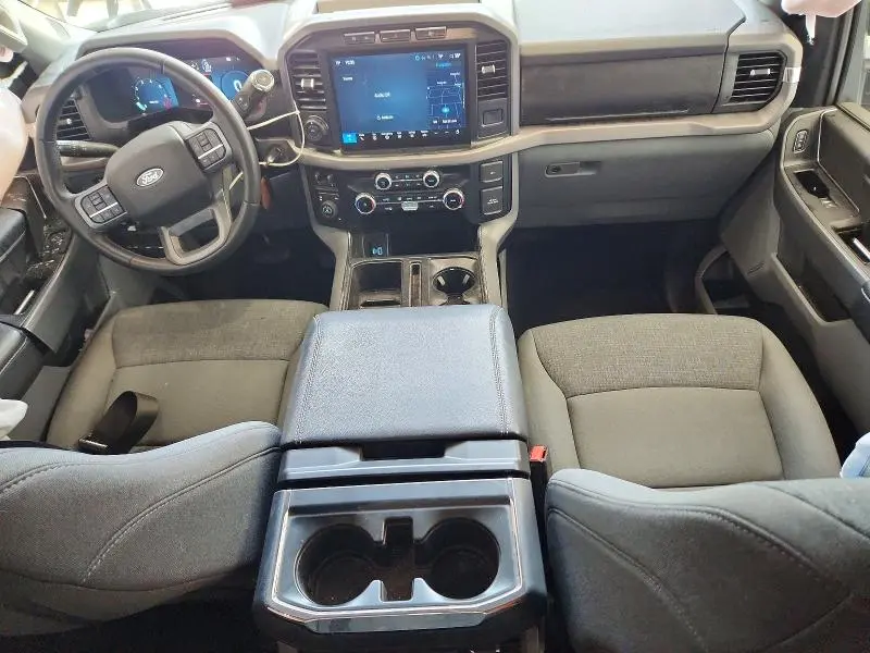 2024 FORD F150 XLT  