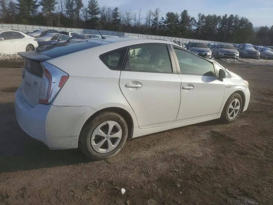 2014 TOYOTA PRIUS   