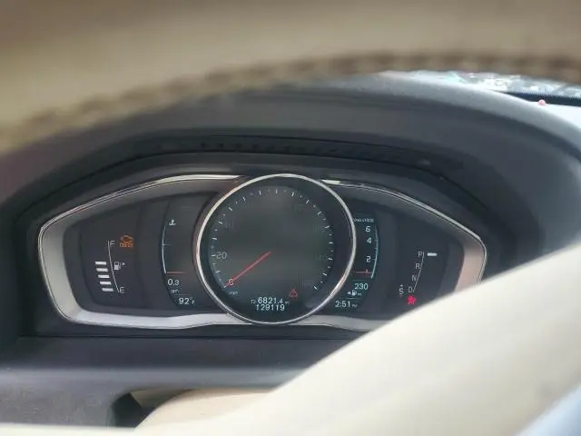 2015 VOLVO XC60 T5 PREMIER  