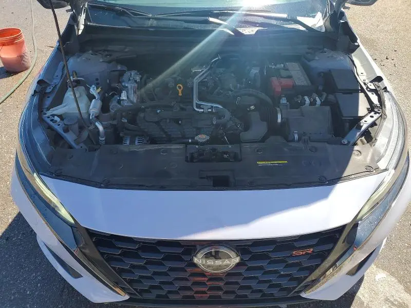 2024 NISSAN ALTIMA SR  