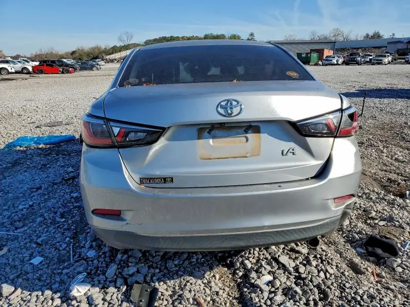 2017 TOYOTA YARIS IA   