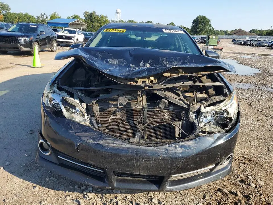2012 TOYOTA CAMRY SE  