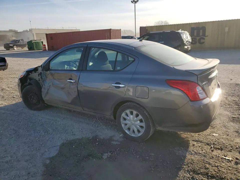 2016 NISSAN VERSA 1.6 SV  