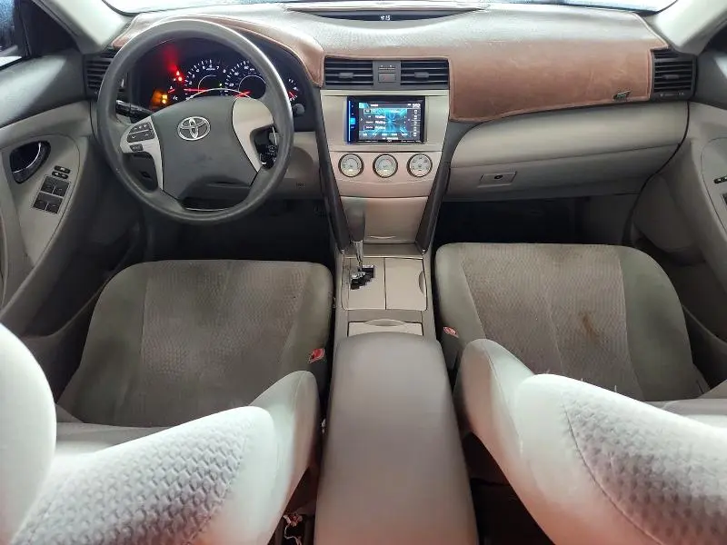 2011 TOYOTA CAMRY LE  