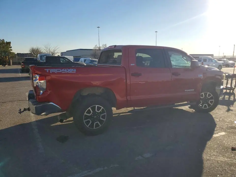 2015 TOYOTA TUNDRA SR5  
