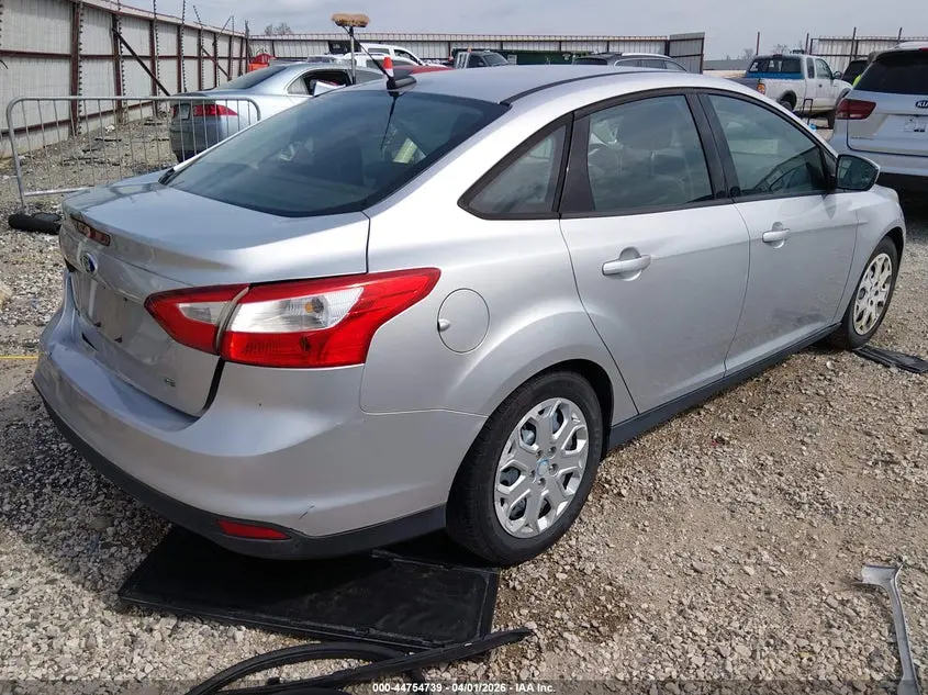 2012 FORD FOCUS SE