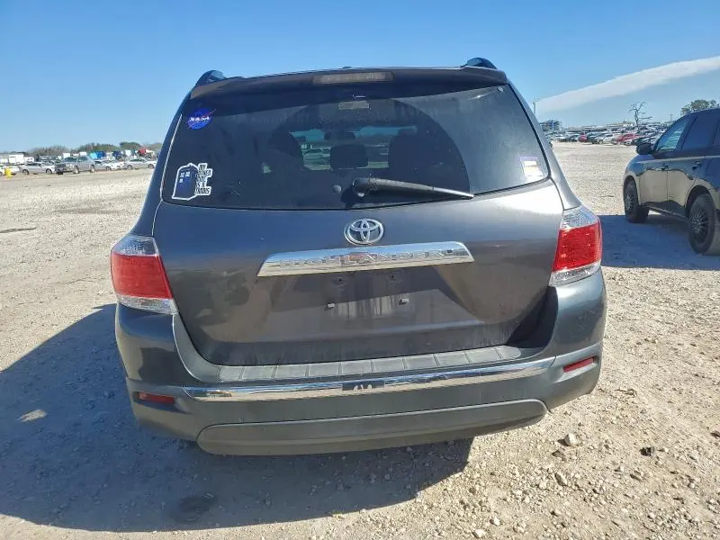 2012 TOYOTA HIGHLANDER BASE  