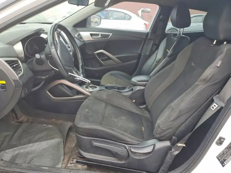 2017 HYUNDAI VELOSTER BASE  