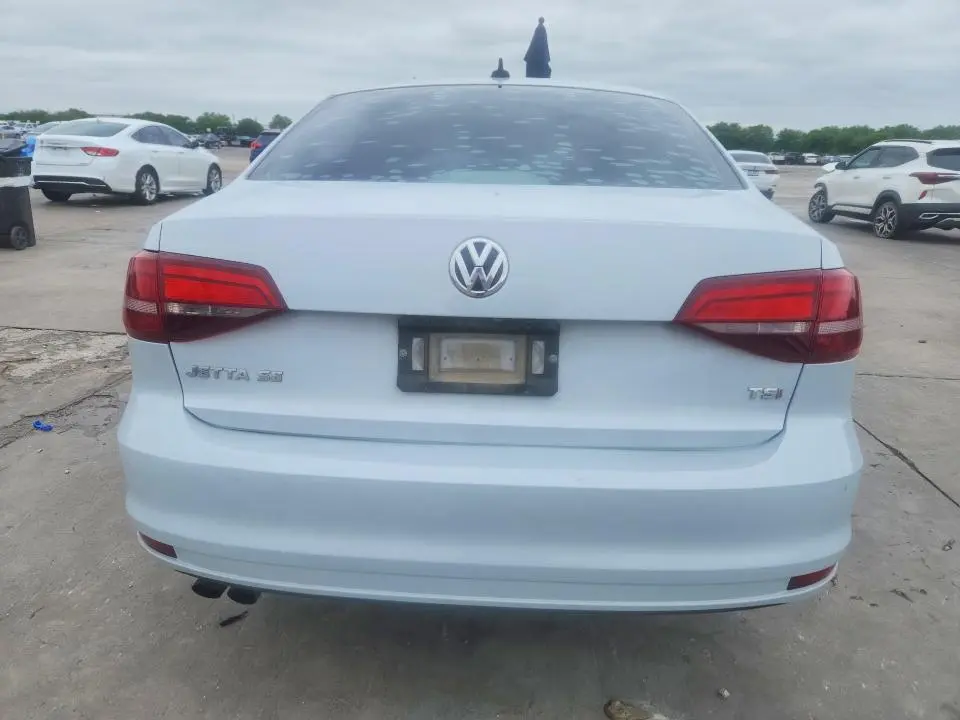2017 VOLKSWAGEN JETTA SE  