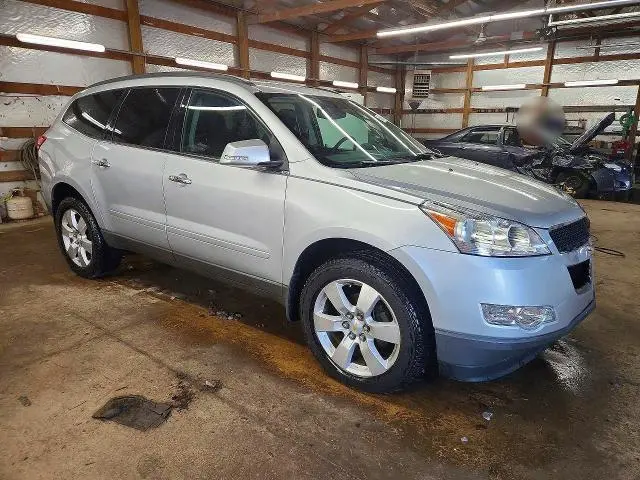 2012 CHEVROLET TRAVERSE LT  