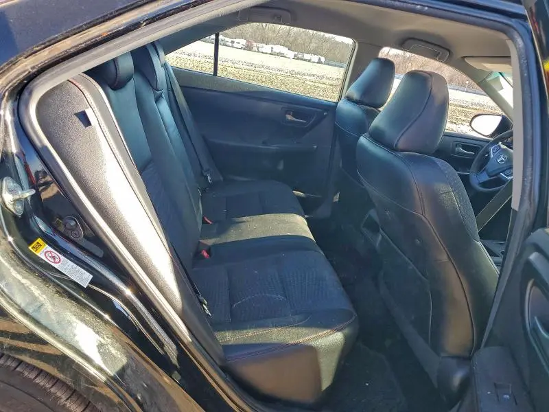 2015 TOYOTA CAMRY LE  