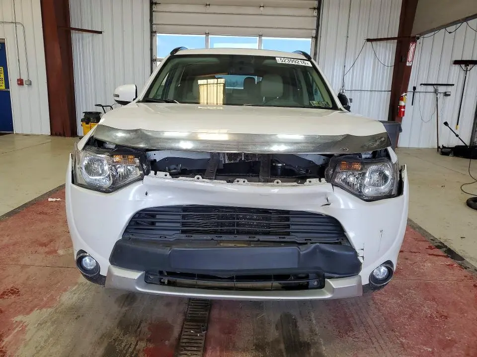 2015 MITSUBISHI OUTLANDER SE  