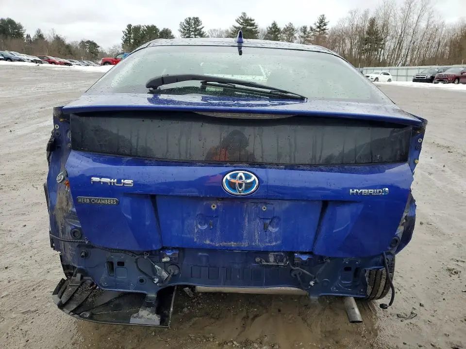 2018 TOYOTA PRIUS THREE  