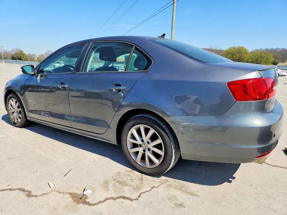 2012 VOLKSWAGEN JETTA SE  