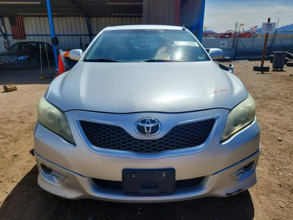 2010 TOYOTA CAMRY SE  