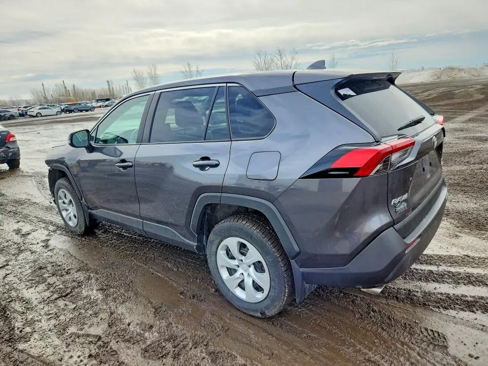 2022 TOYOTA RAV4 LE  