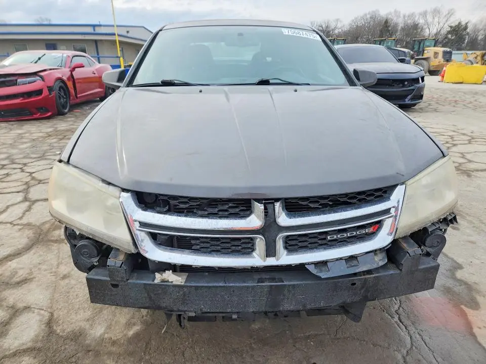 2014 DODGE AVENGER SE  