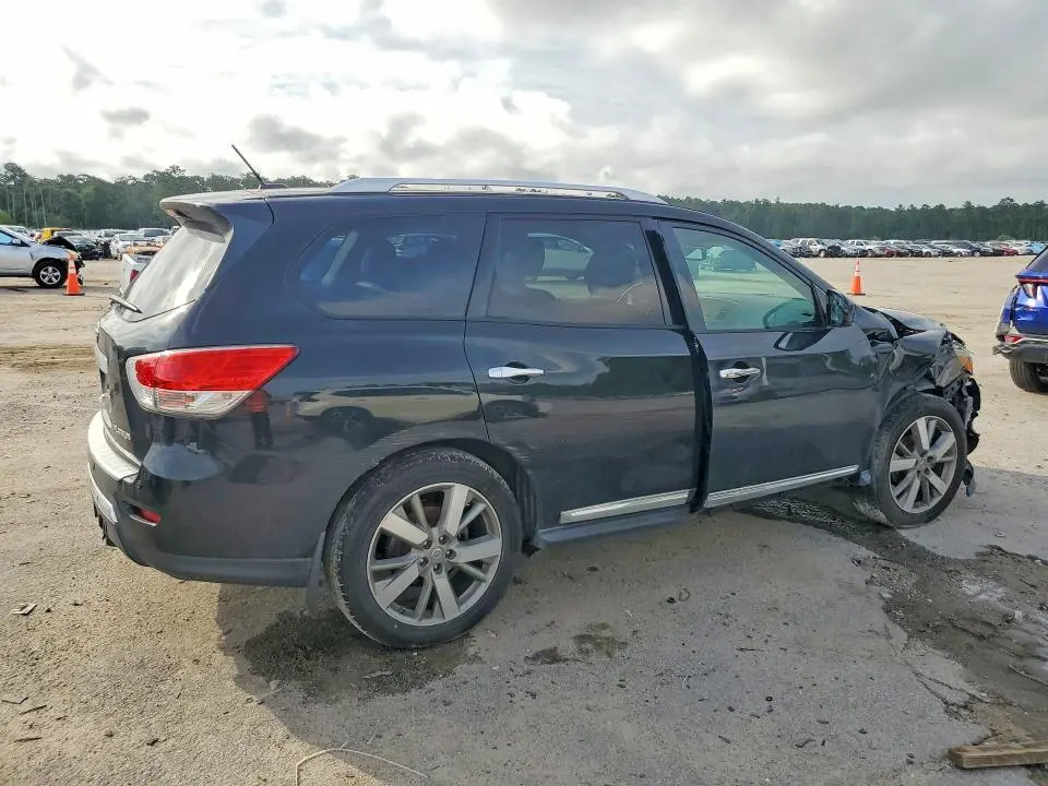 2016 NISSAN PATHFINDER PLATINUM  