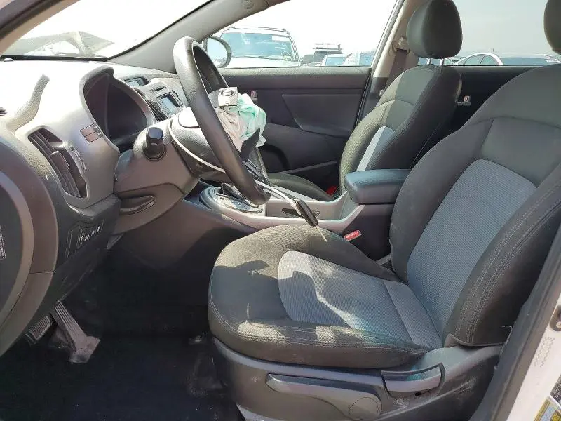 2016 KIA SPORTAGE LX  