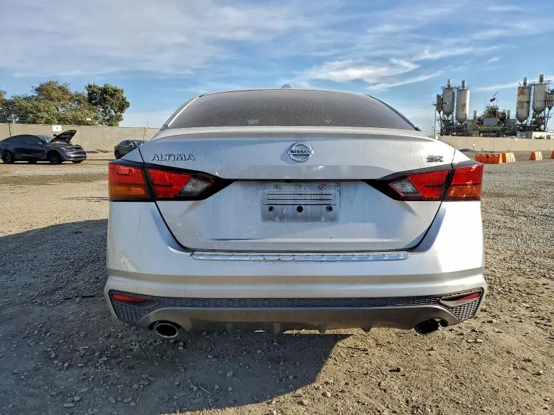 2019 NISSAN ALTIMA SR  