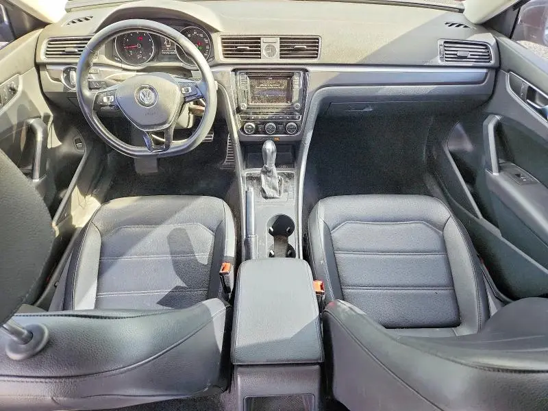 2017 VOLKSWAGEN PASSAT R-LINE  