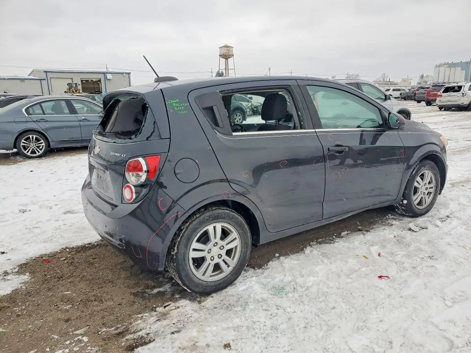 2015 CHEVROLET SONIC LT  