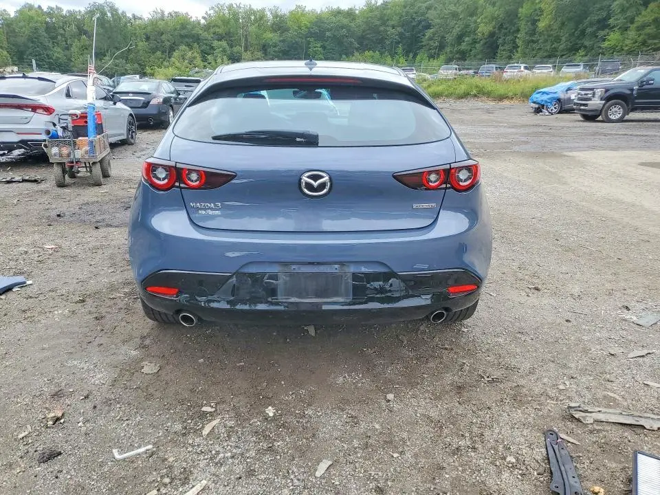 2023 MAZDA 3 PREMIUM  