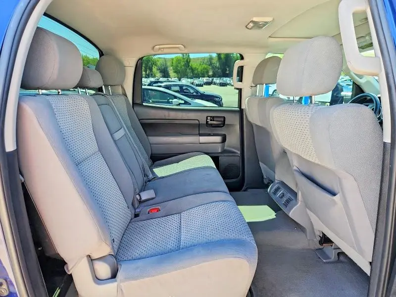 2011 TOYOTA TUNDRA CREWMAX SR5  