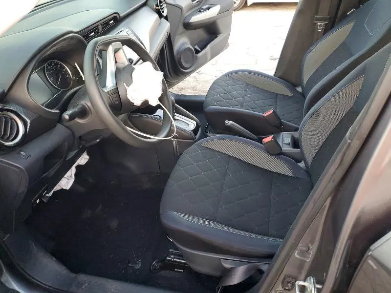 2018 NISSAN KICKS SV  