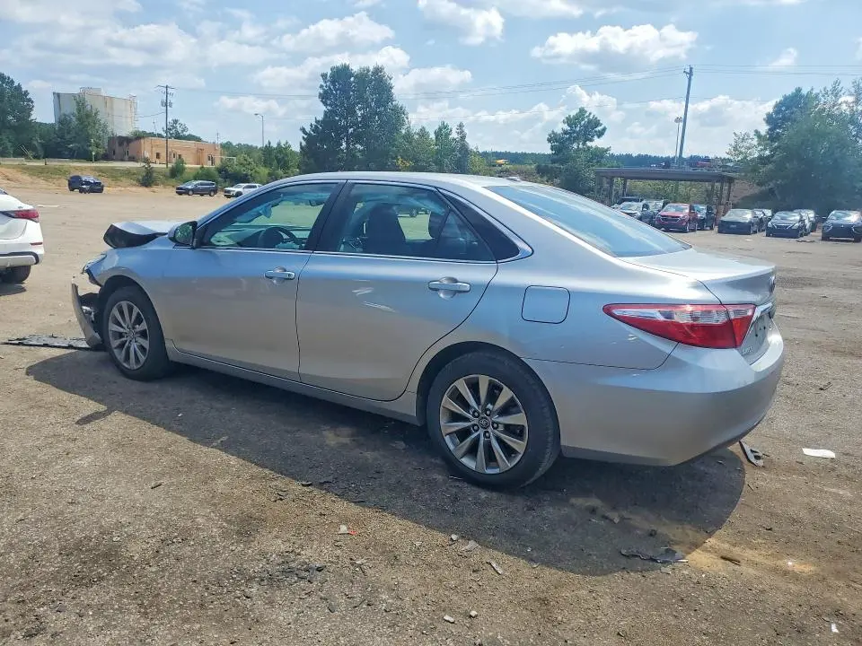 2017 TOYOTA CAMRY XLE  
